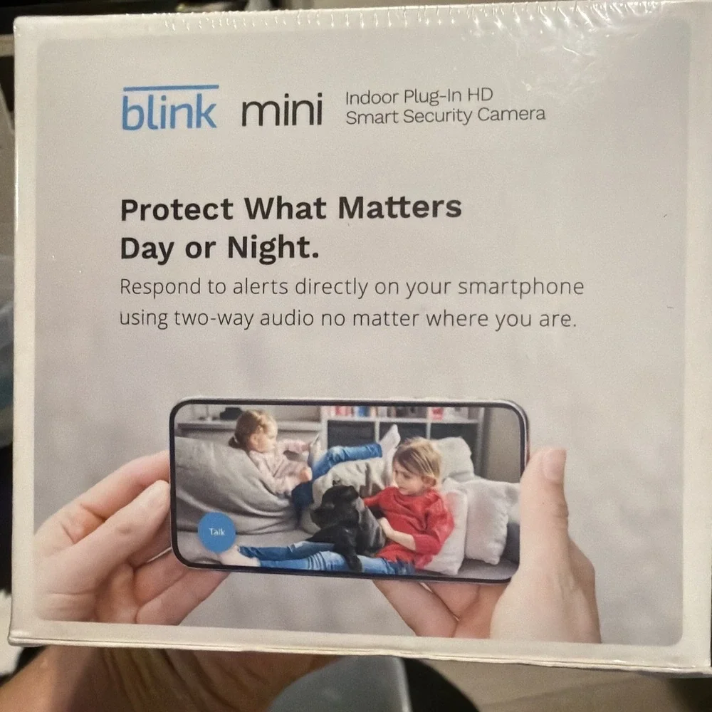 Blink‎ Mini Indoor Plug-In Live HD Smart Security Camera (New in Box)